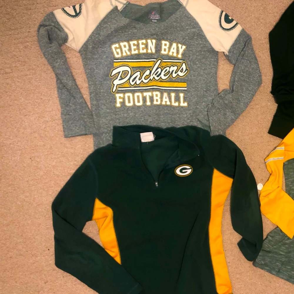 Women’s small packer longsleeve shirts